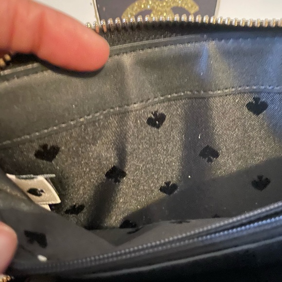 EUC Kate Spade Large Staci Carryall Wallet (missing wristlet strap) - Picture 8 of 8
